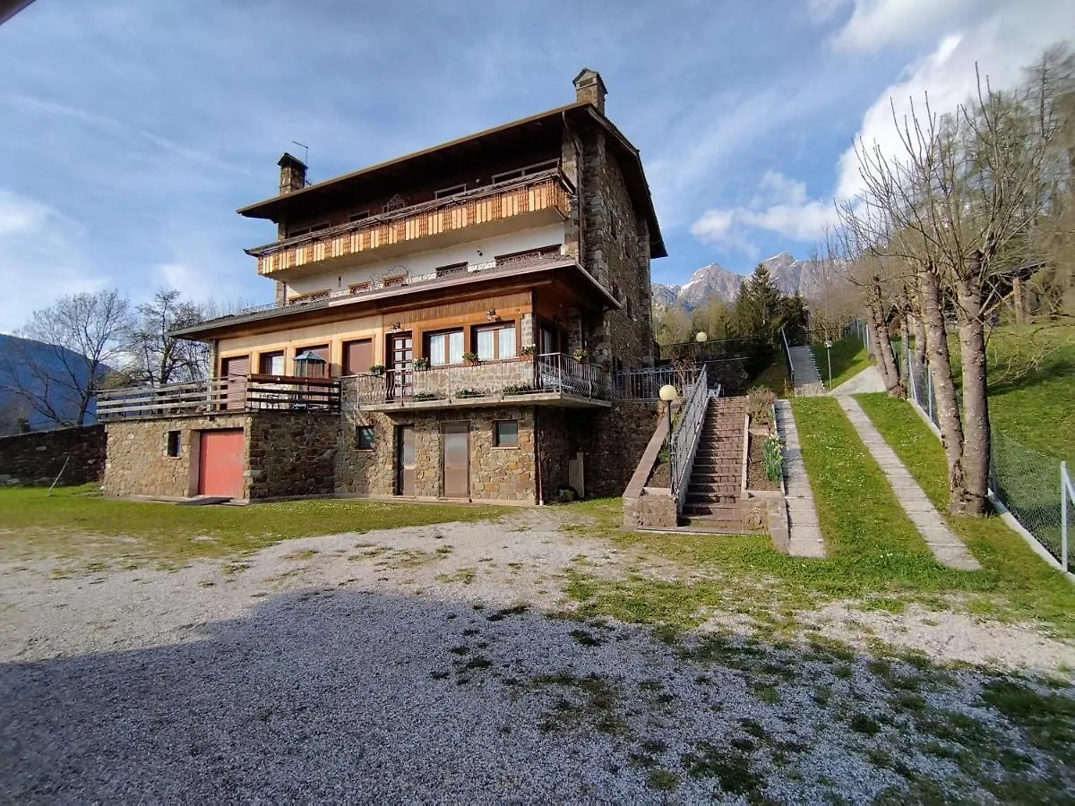 Villa Salagona Laggio di Cadore إيطاليا